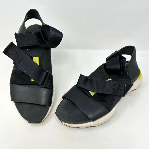 Sorel Kinetic Impact Sandals Black 8 - Picture 2 of 9